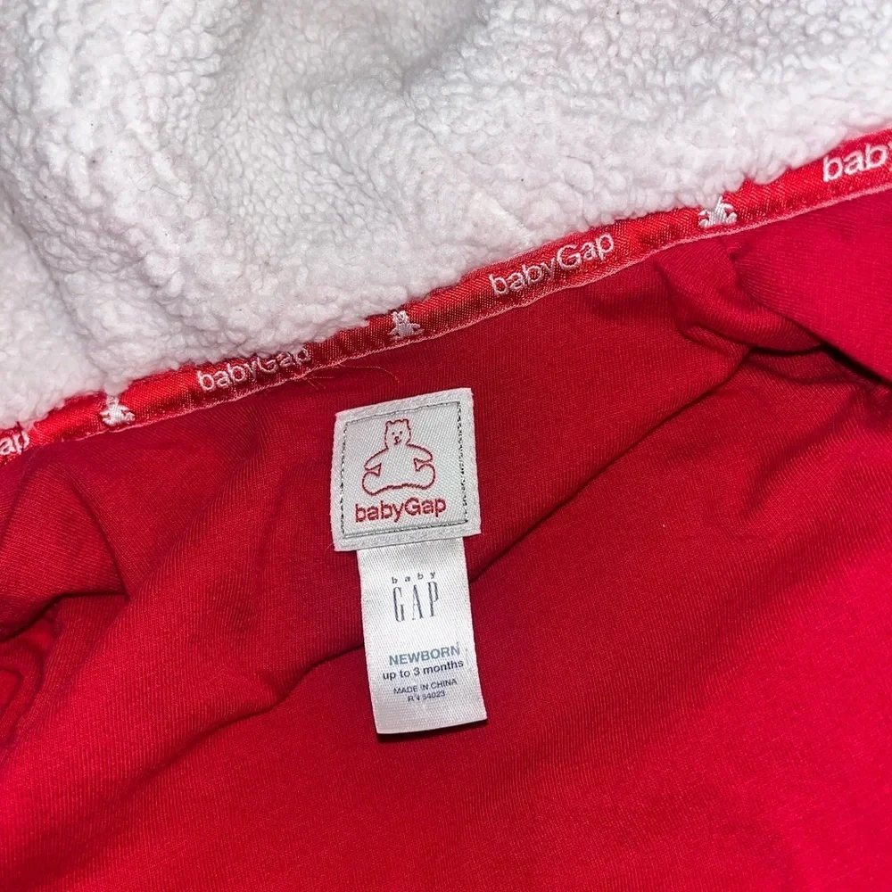 Vintage BABY GAP NEWBORN UP TO 3 MONTHS  RED VELOUR HOODIE SOFT WARM Christmas